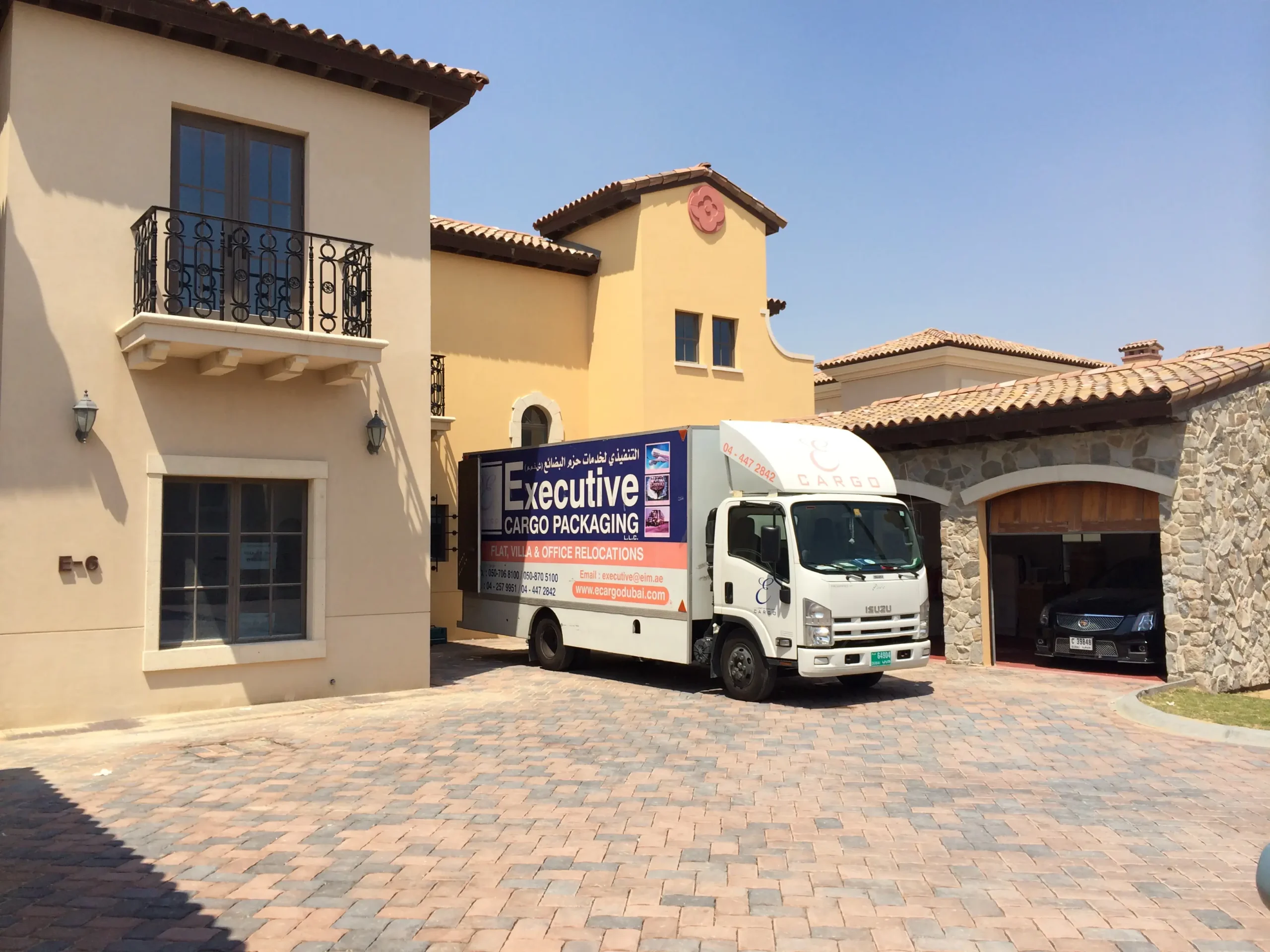 Executive cargo and packaging in dubai - Moving & Storage E7 villa Jumeirah Golf